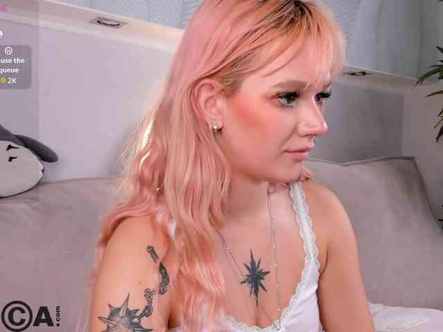 Molly-Platt webcam