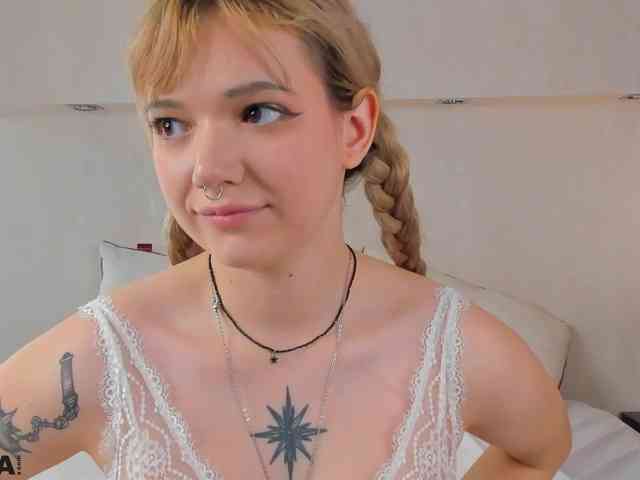 Molly-Platt webcam