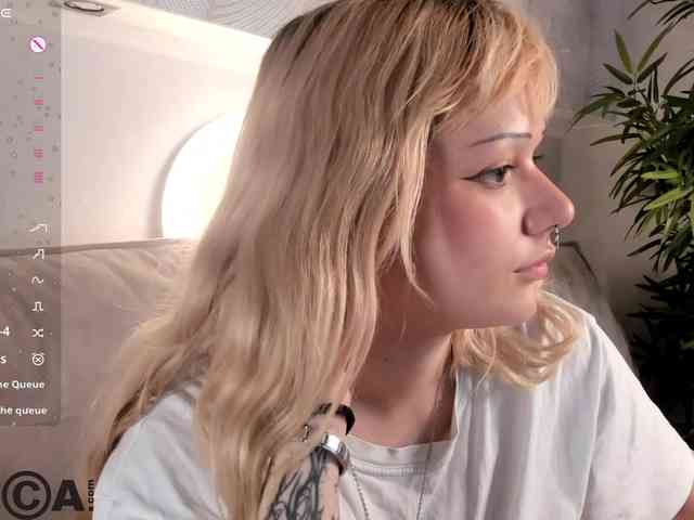 Molly-Platt webcam
