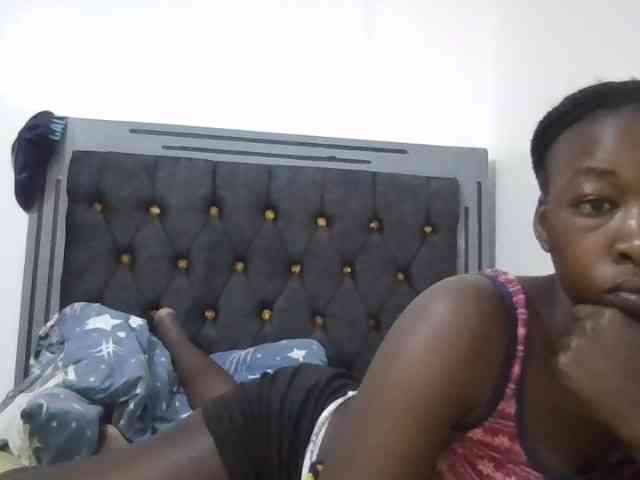 Luckyshee14 webcam