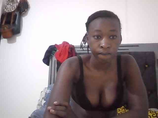 Luckyshee14 webcam