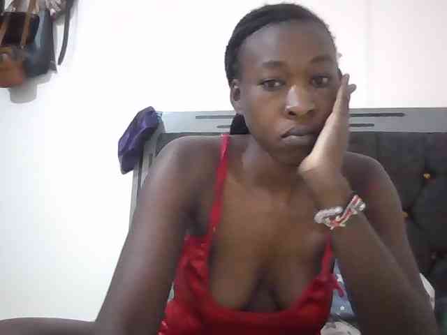 Luckyshee14 Live Webcam on BongaCams