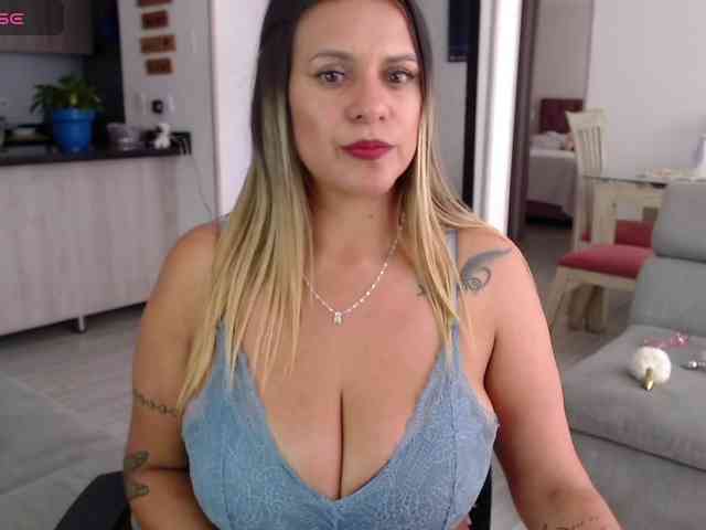 Modella: Mara-