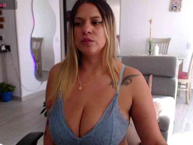 Modella: Mara-