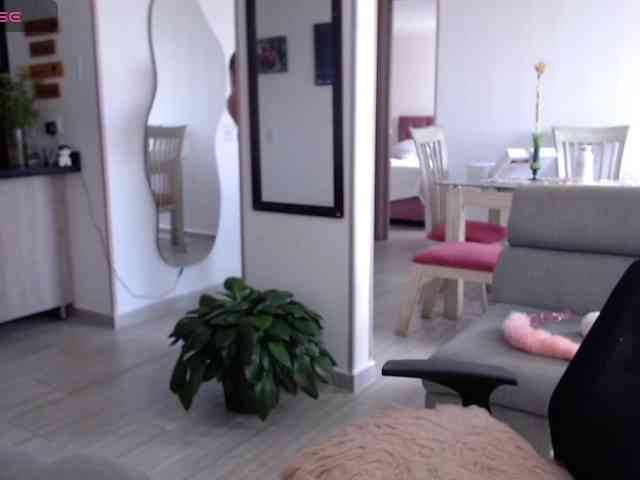 Modella: Mara-
