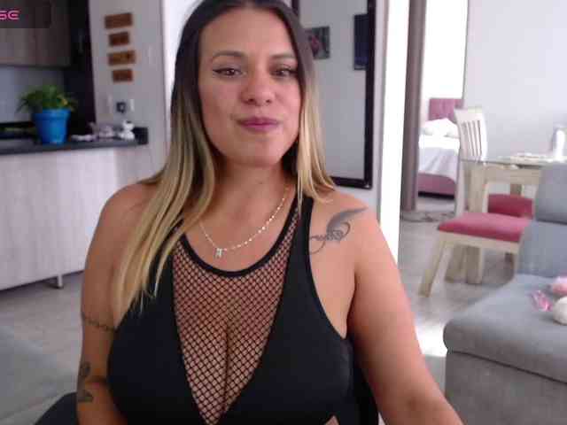 Modella: Mara-