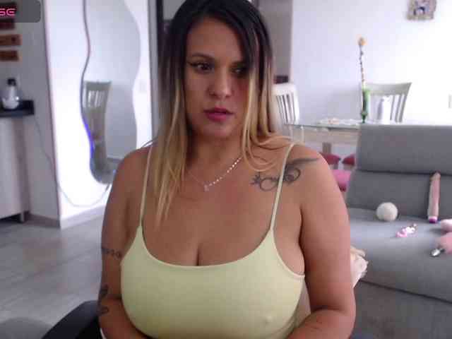 Modella: Mara-