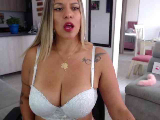 Modella: Mara-