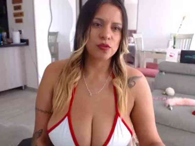 Modella: Mara-