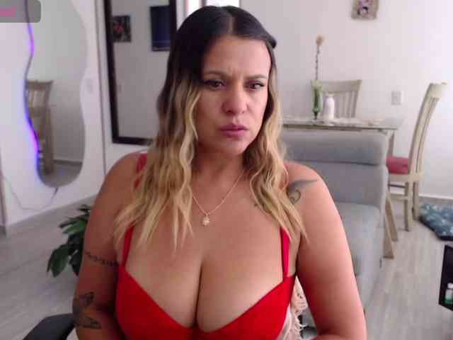 Modella: Mara-
