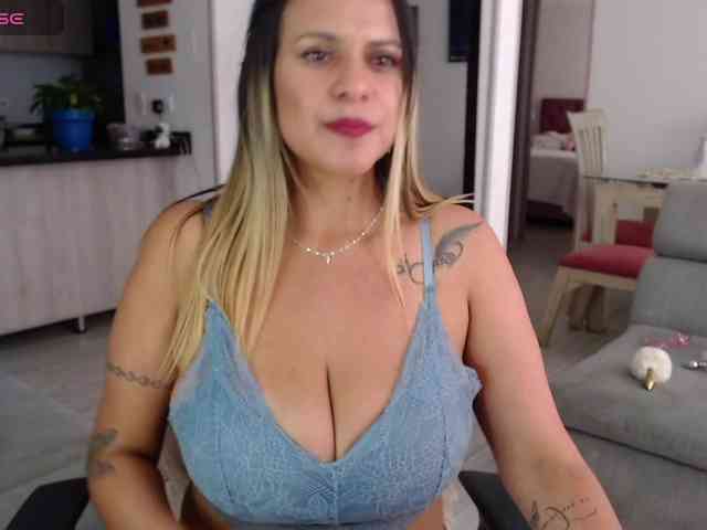 Modella: Mara-