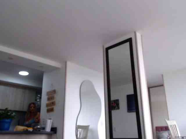 Modella: Mara-