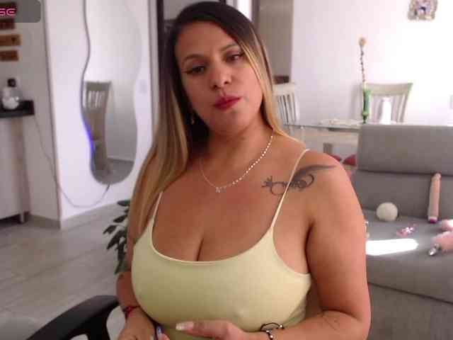 Modella: Mara-