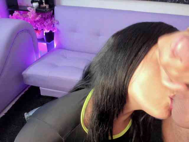 Briannasexy00 webcam