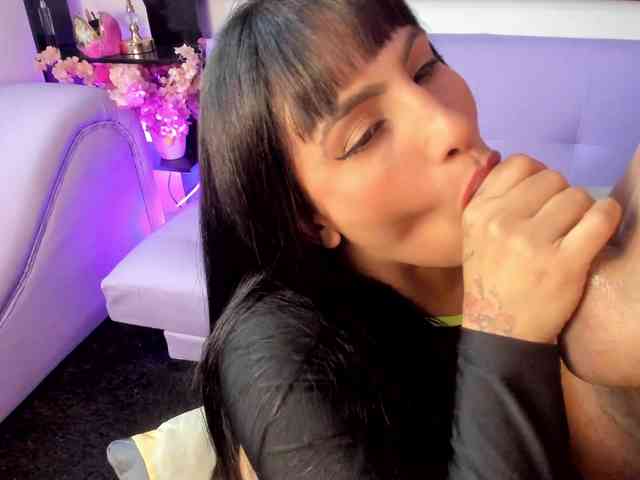 Briannasexy00 webcam