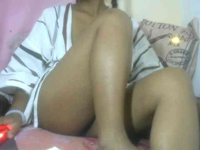 LalyChoco1 webcam