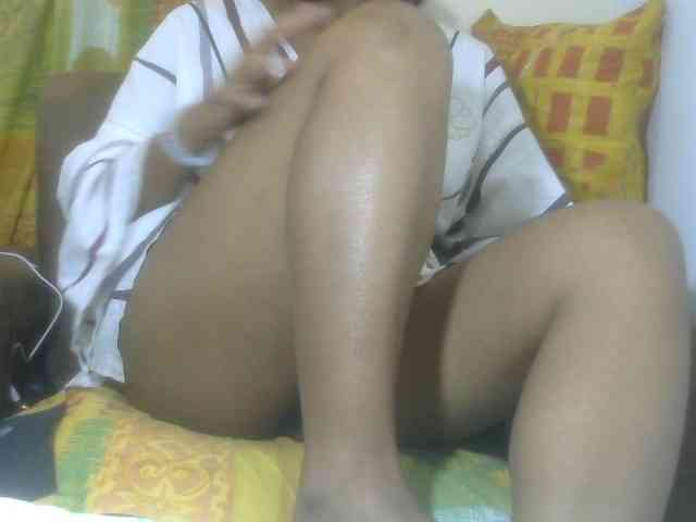 LalyChoco1 webcam