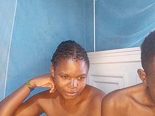 Shadia45's Live Webcam
