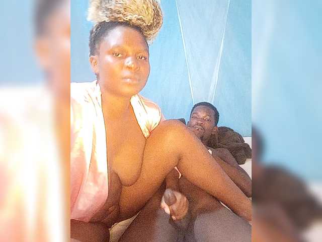 le modèle Shadia45 est en webcam porno dans un show sur le site bongacams, il possède les tags suivants: Ebony,Blonde,Shaved