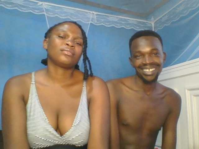Thearo live cam on BongaCams