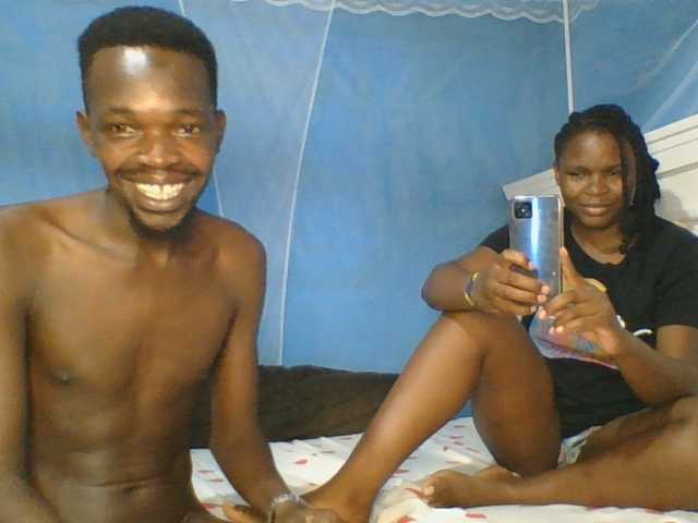 Thearo live cam on BongaCams