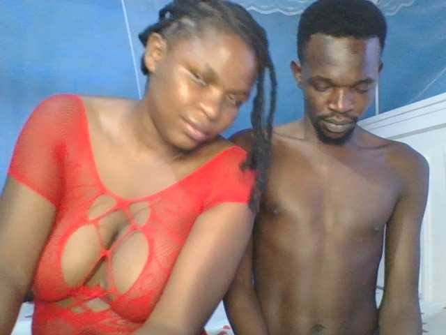 Thearo live cam on BongaCams