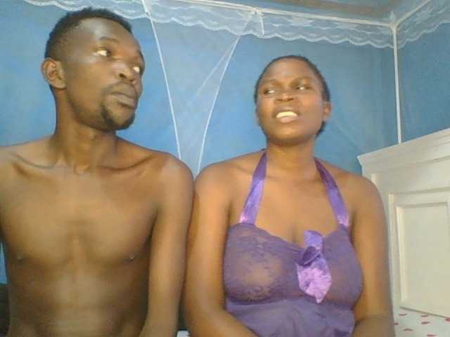 Thearo live cam on BongaCams