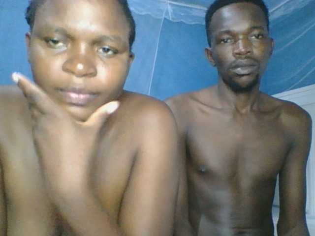 Thearo live cam on BongaCams
