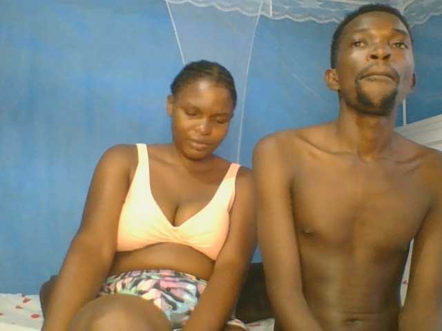 Thearo live cam on BongaCams