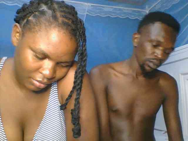 Shadia45 webcam