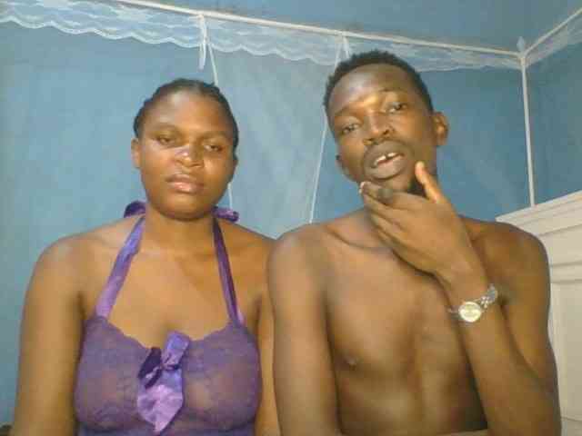 Shadia45 webcam