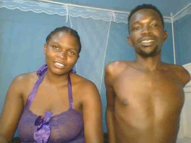 Shadia45 webcam