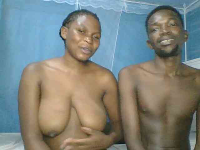 Shadia45 webcam
