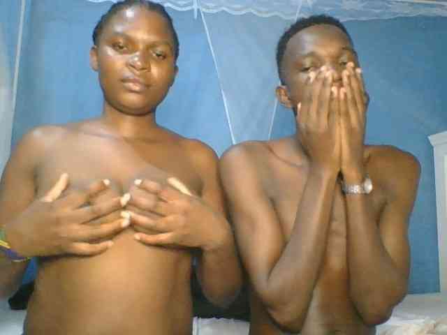 Thearo Live Webcam on BongaCams