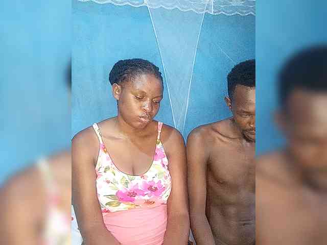 Shadia45 webcam