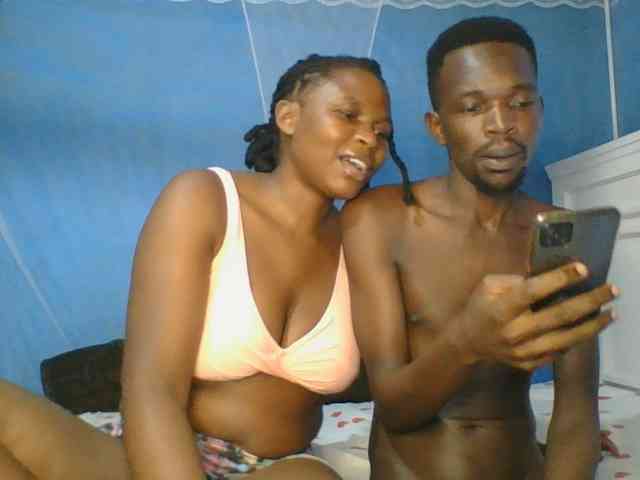 Shadia45 webcam