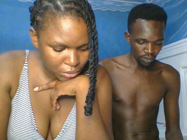 Shadia45 webcam