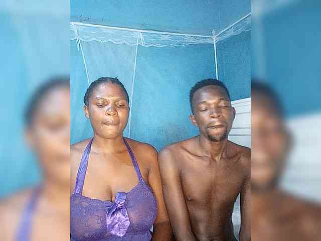 Shadia45 webcam