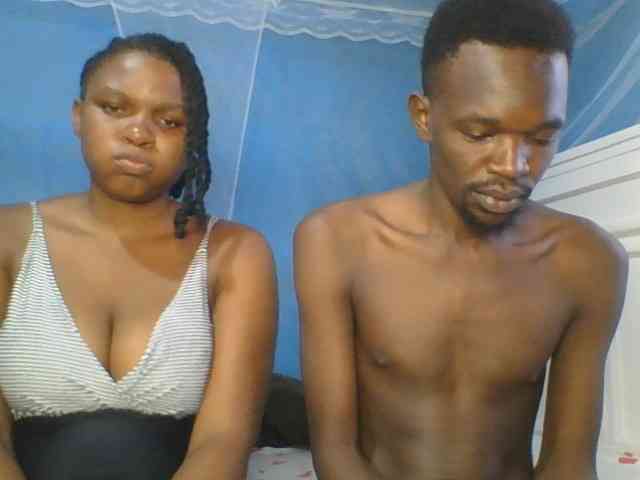 Shadia45 webcam