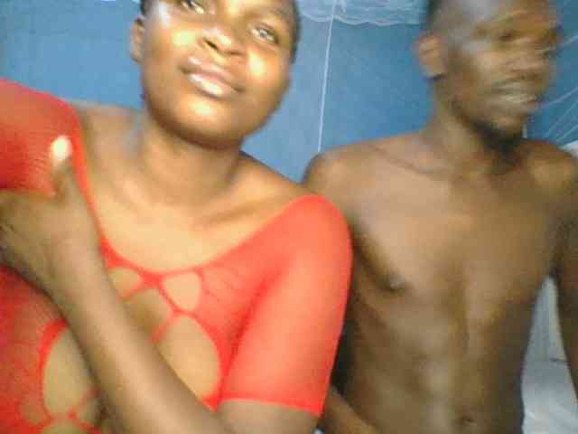Shadia45 webcam