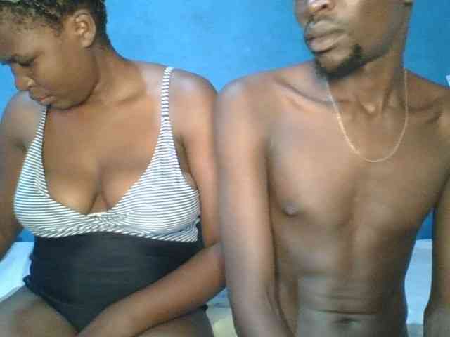 Shadia45 webcam