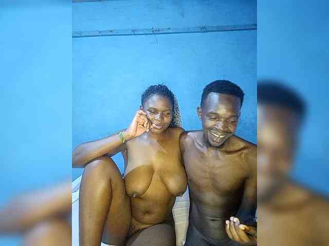 Shadia45 webcam