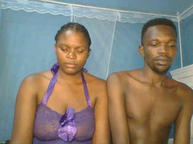 Shadia45 webcam
