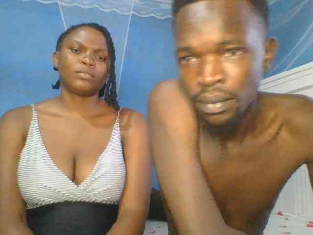 Shadia45 webcam