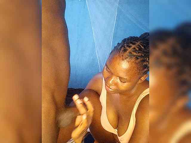 Shadia45 webcam