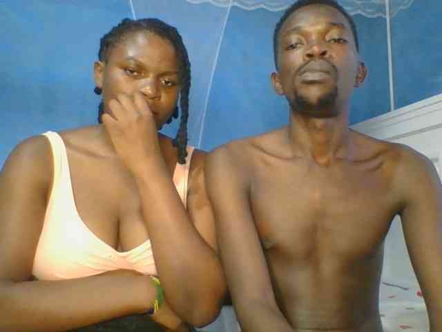 Shadia45 webcam