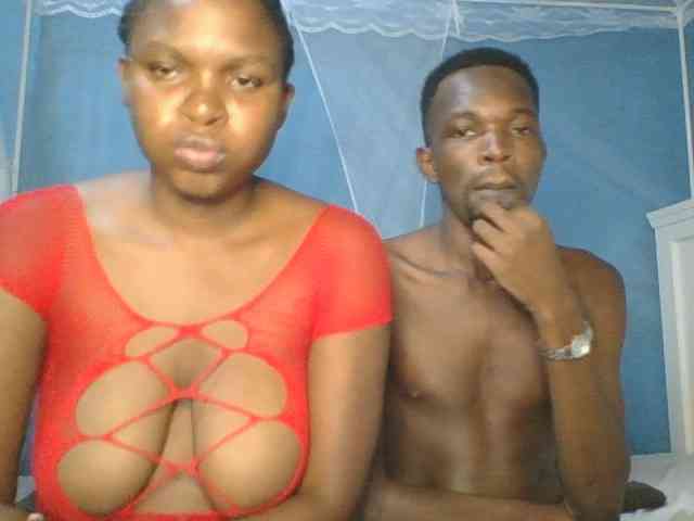 Shadia45 webcam