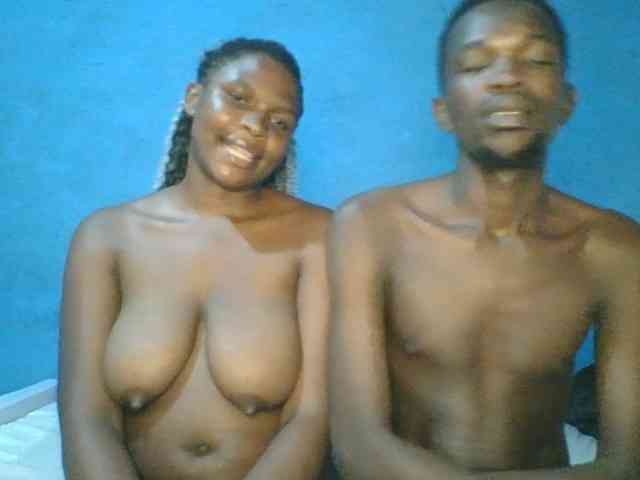 Shadia45 webcam