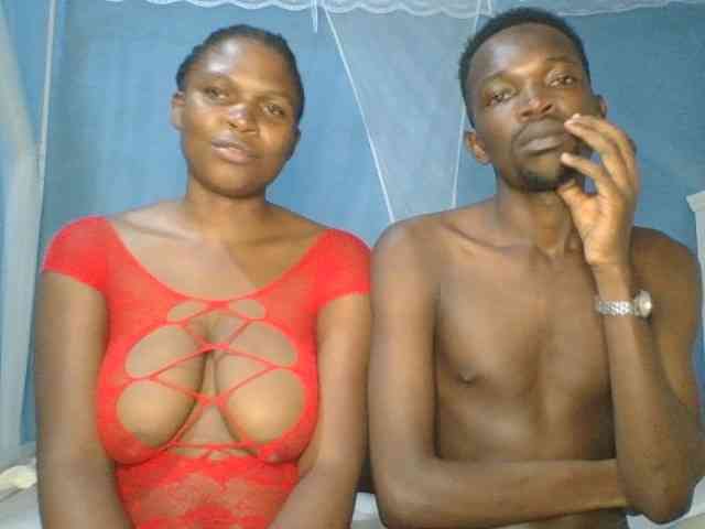 Shadia45 webcam