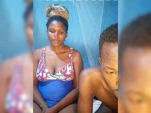 Shadia45 webcam